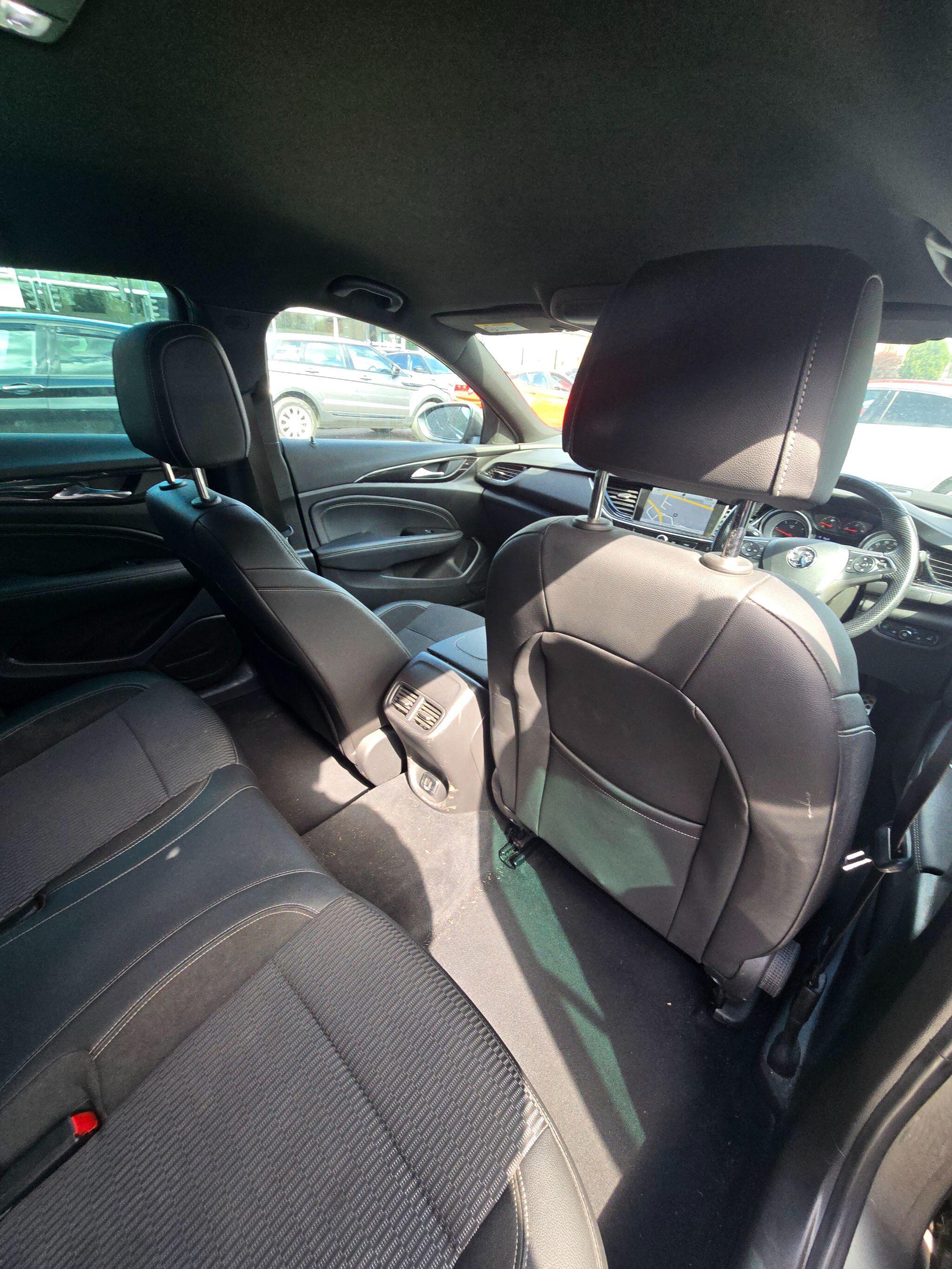 Vauxhall Insignia - Image 34