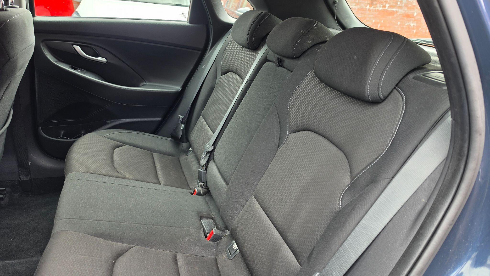 Hyundai i30 - Image 16