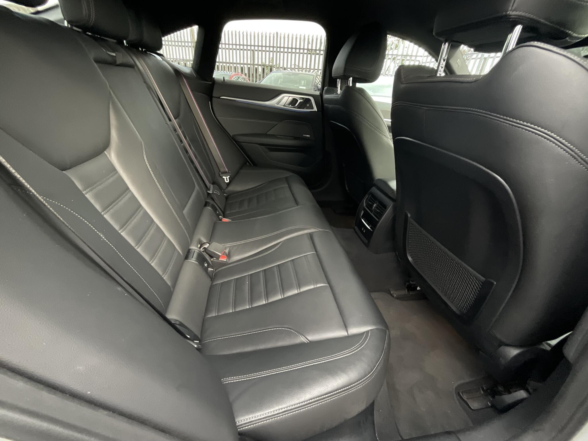 BMW I4 - Image 12
