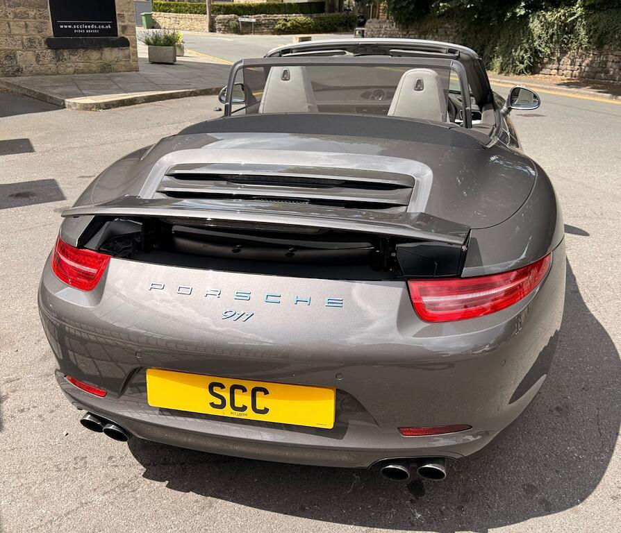 Porsche 911 - Image 12