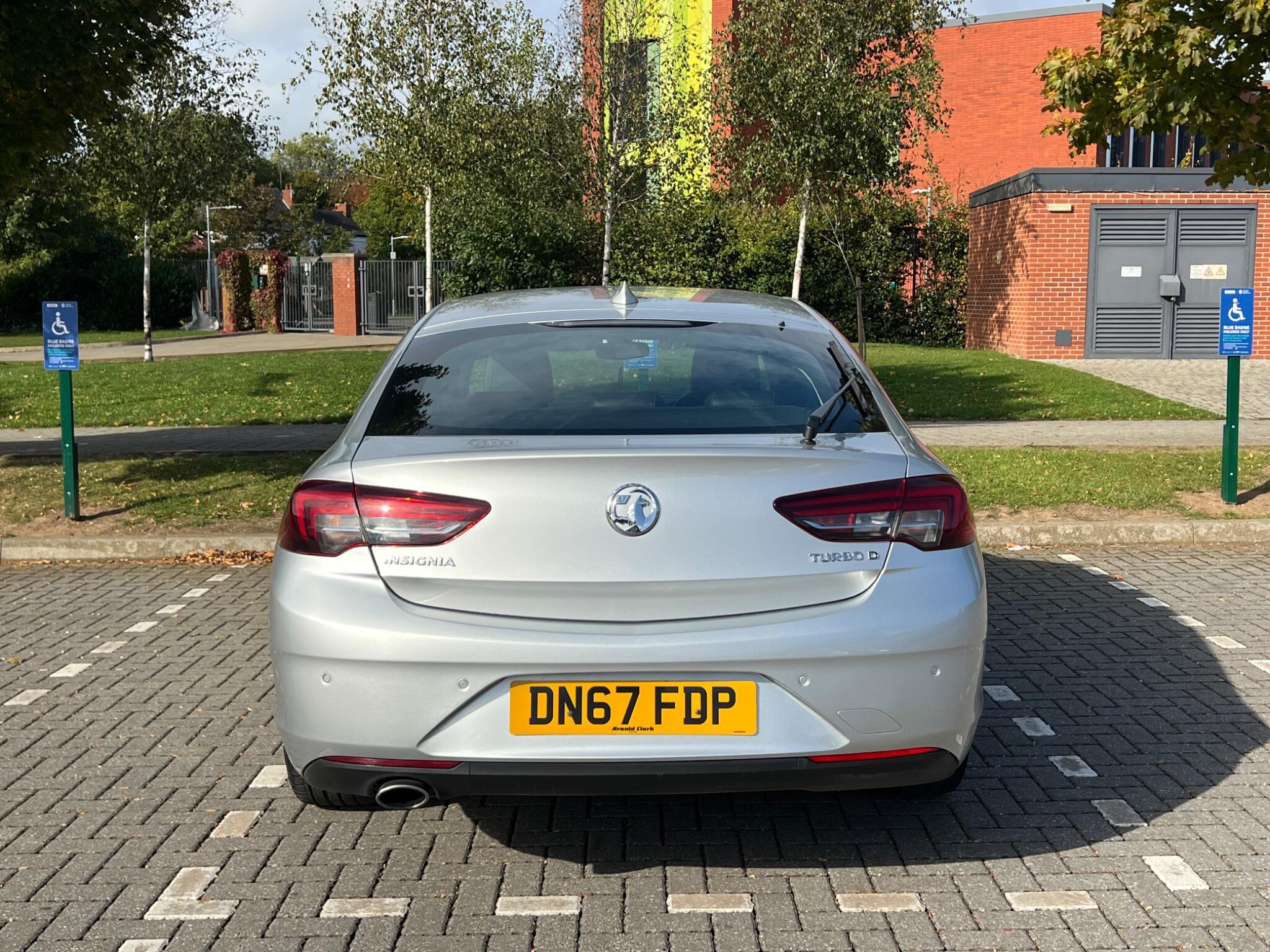 Vauxhall Insignia - Image 5