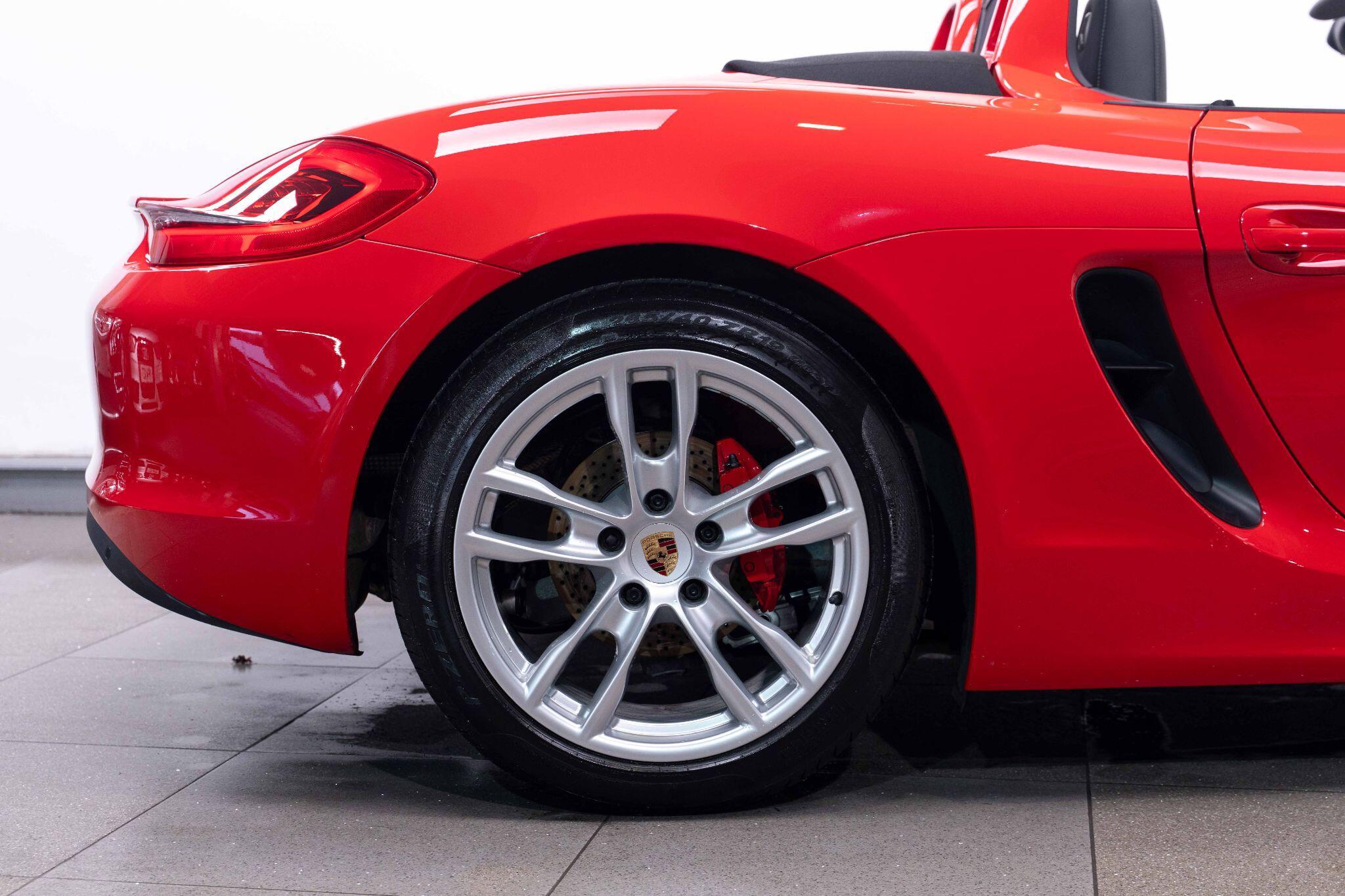 Porsche Boxster - Image 15