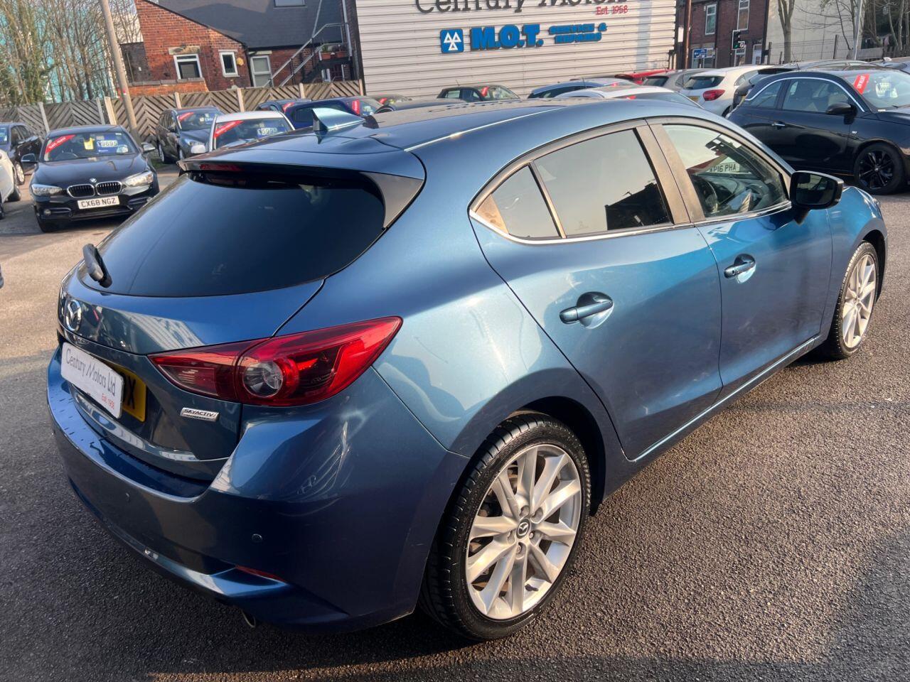 Mazda MAZDA3 - Image 11