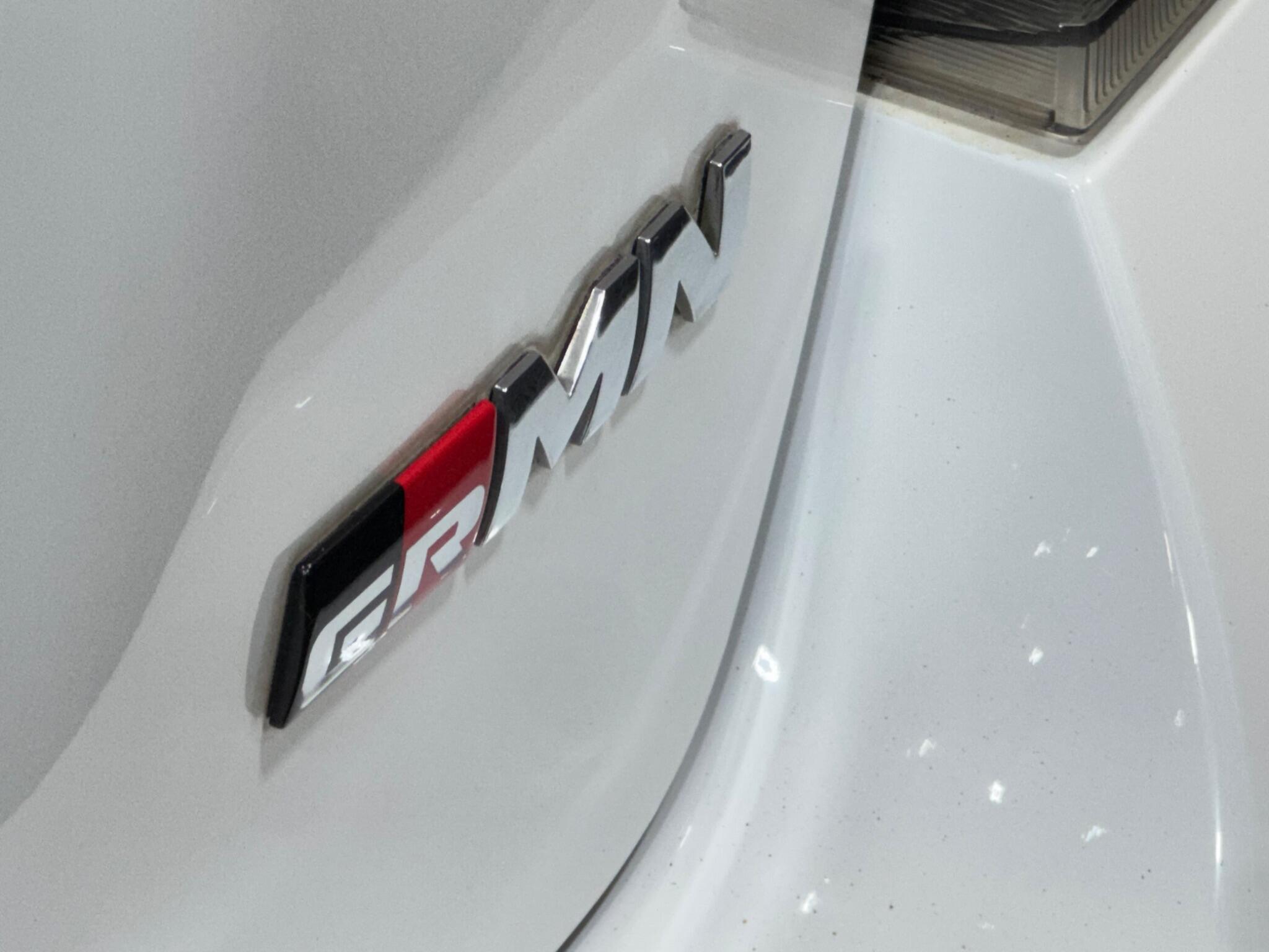 Toyota VITZ - Image 15