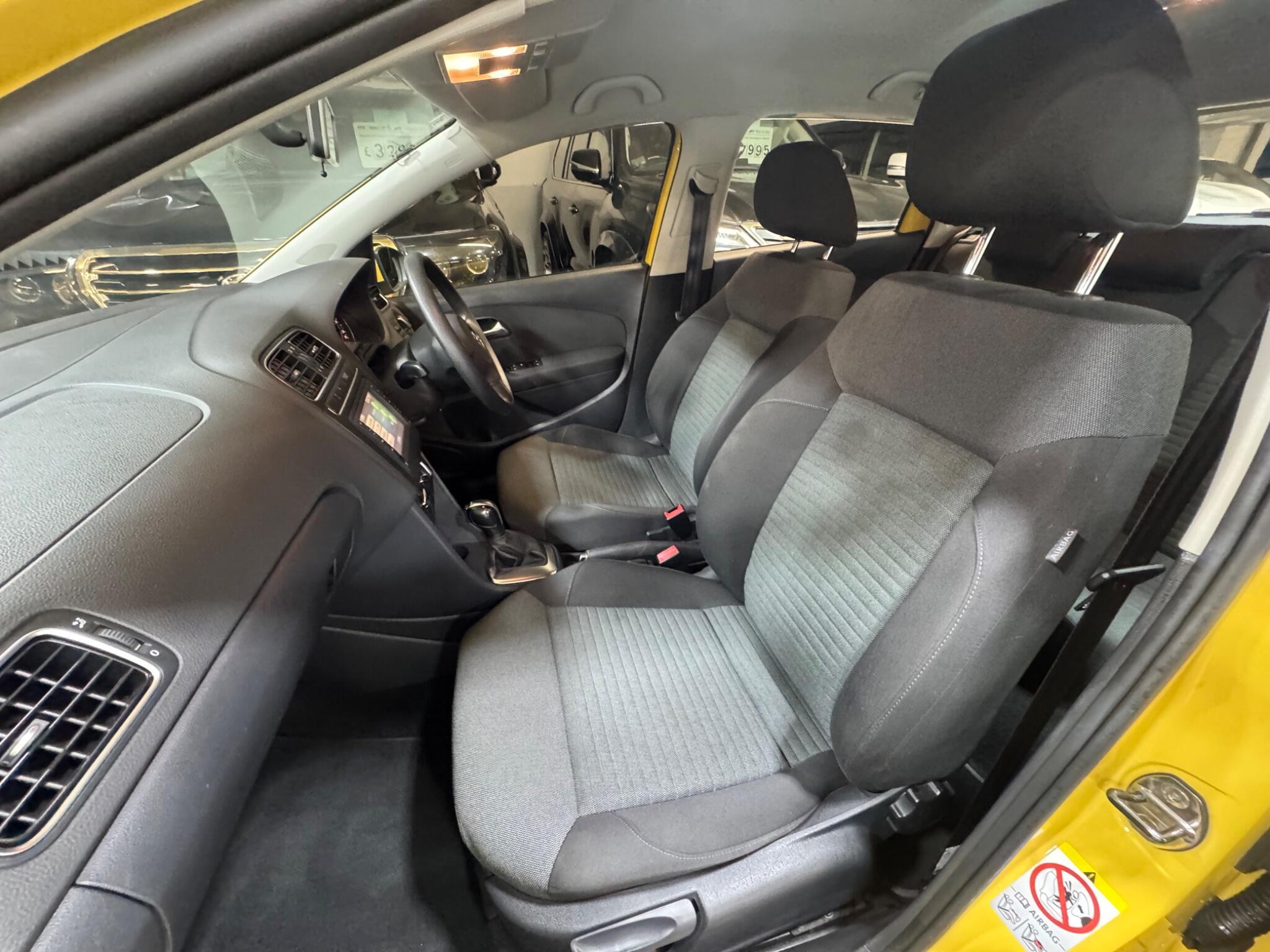 Volkswagen Polo - Image 9
