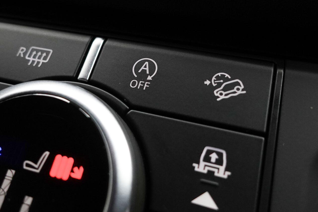 Land Rover Defender 110 - Image 73