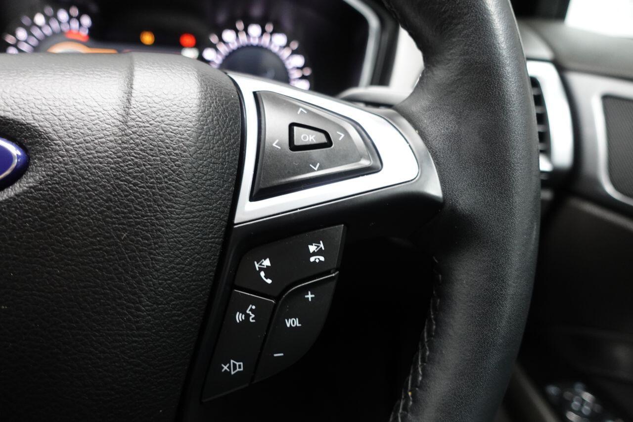 Ford Mondeo - Image 54