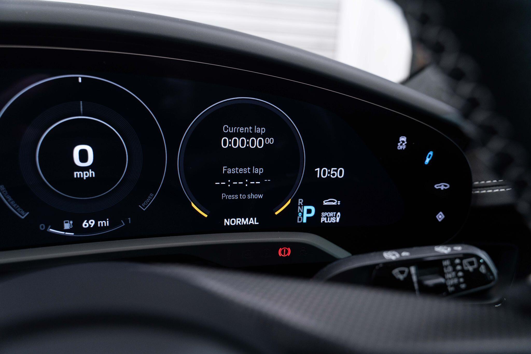 Porsche Taycan - Image 43