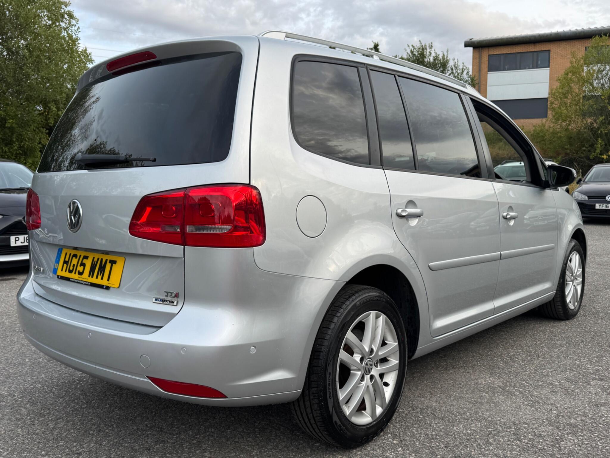Volkswagen Touran - Image 16