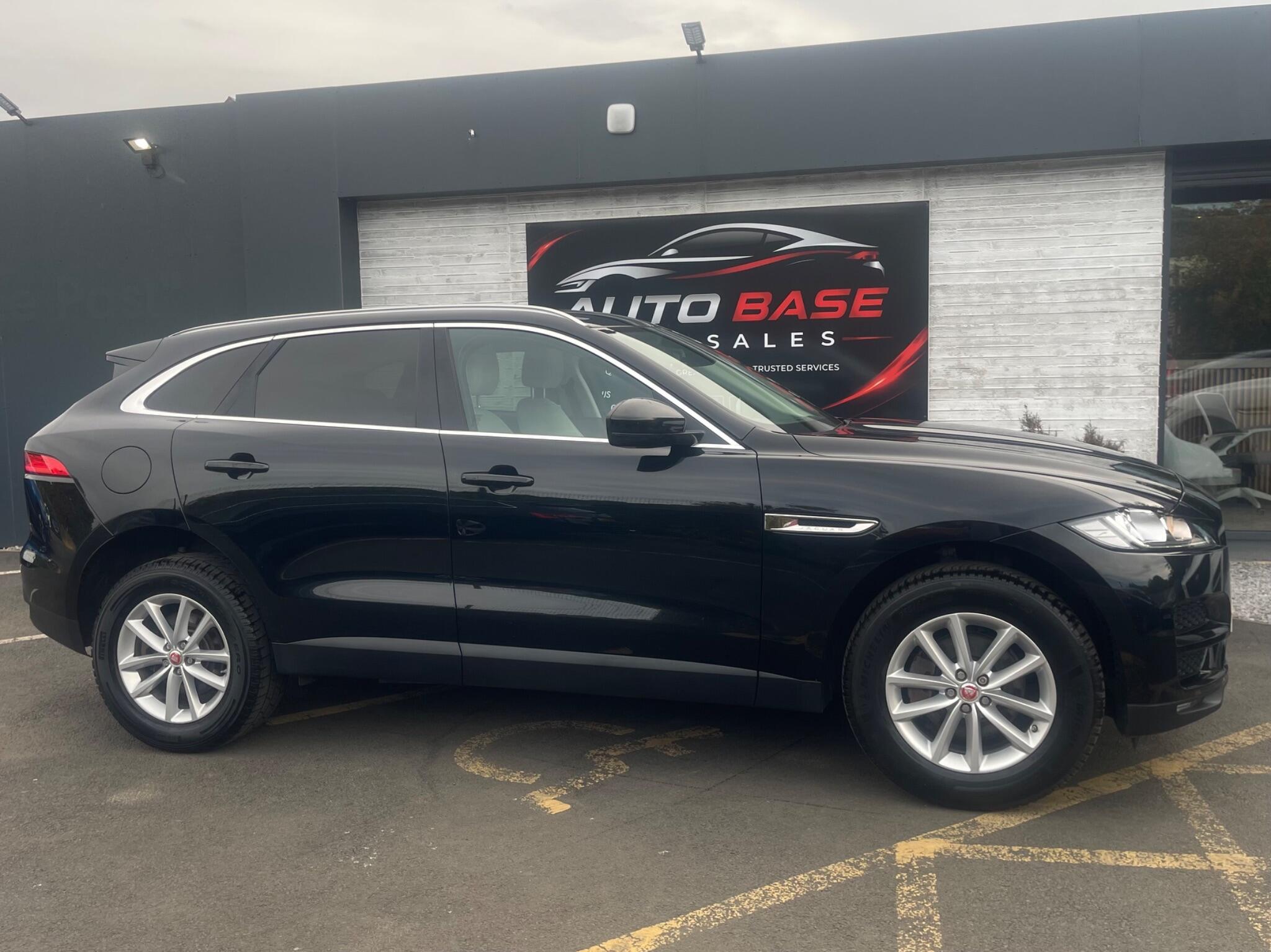 Jaguar F-Pace - Image 18