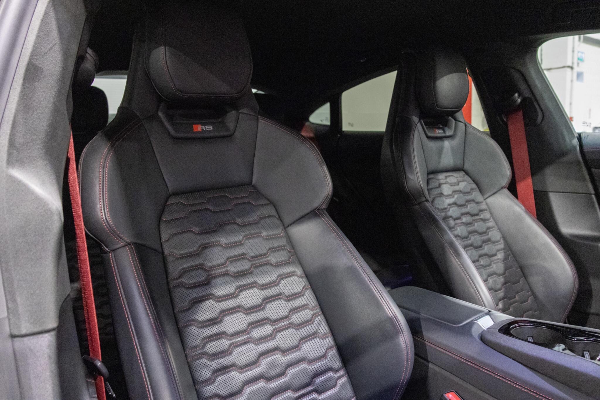 Audi RS e-tron GT - Image 15