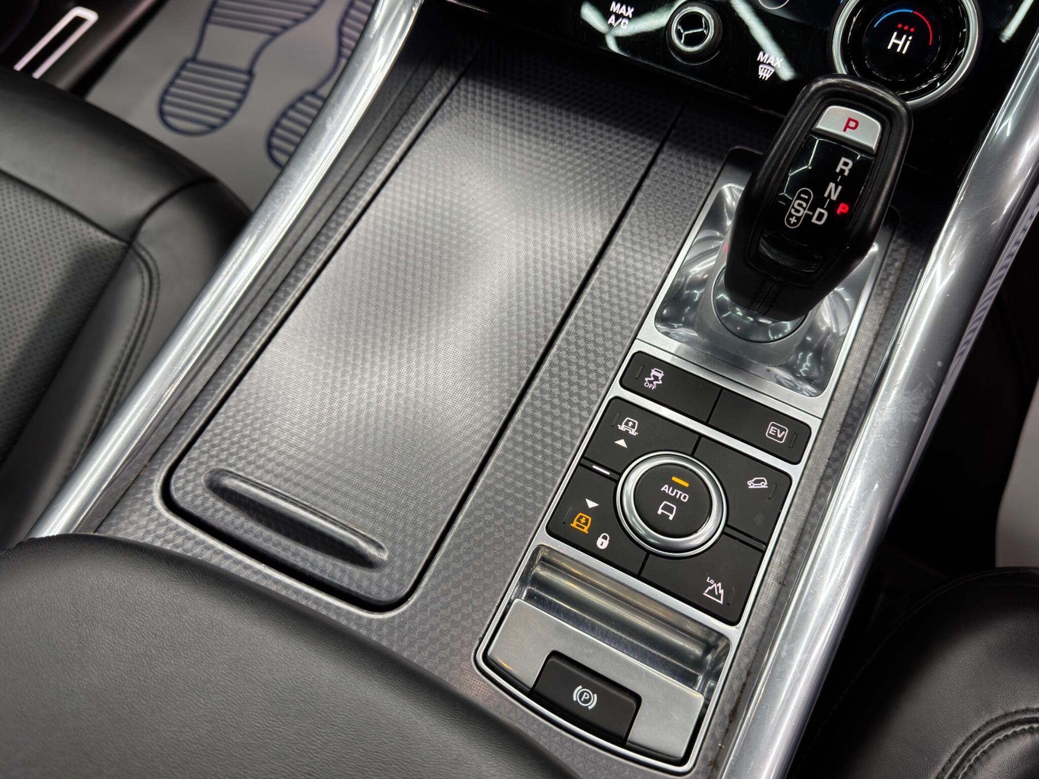 Land Rover RANGE ROVER SPORT - Image 24