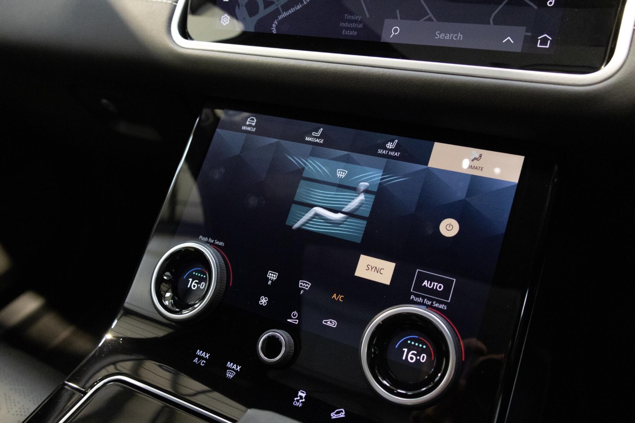 Land Rover Range Rover Velar - Image 30