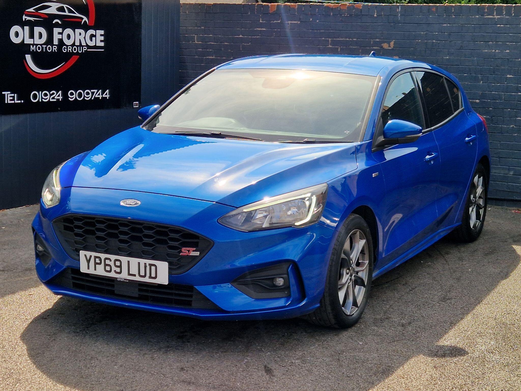 Ford Focus - Image 13