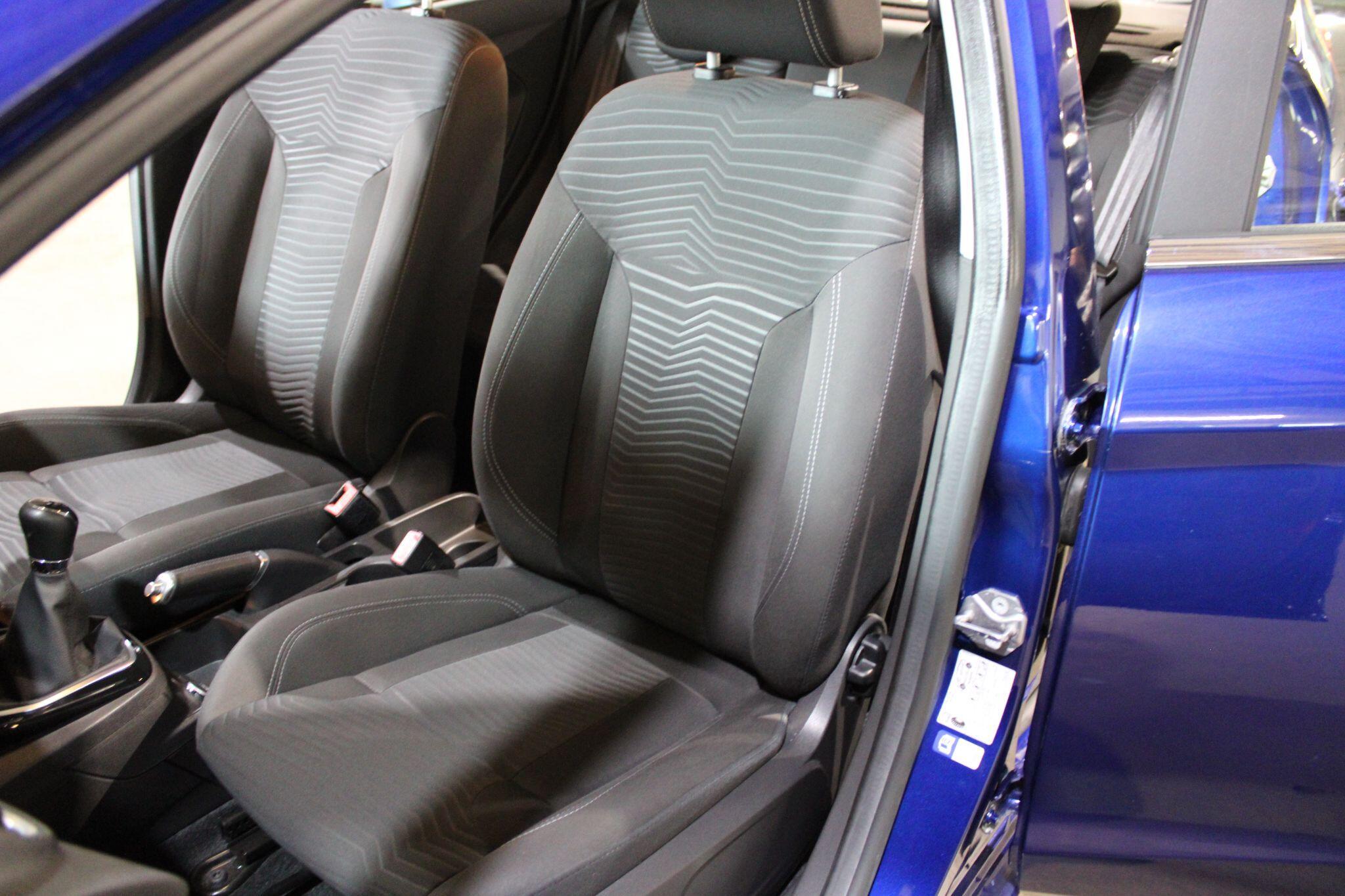 Ford Fiesta - Image 9