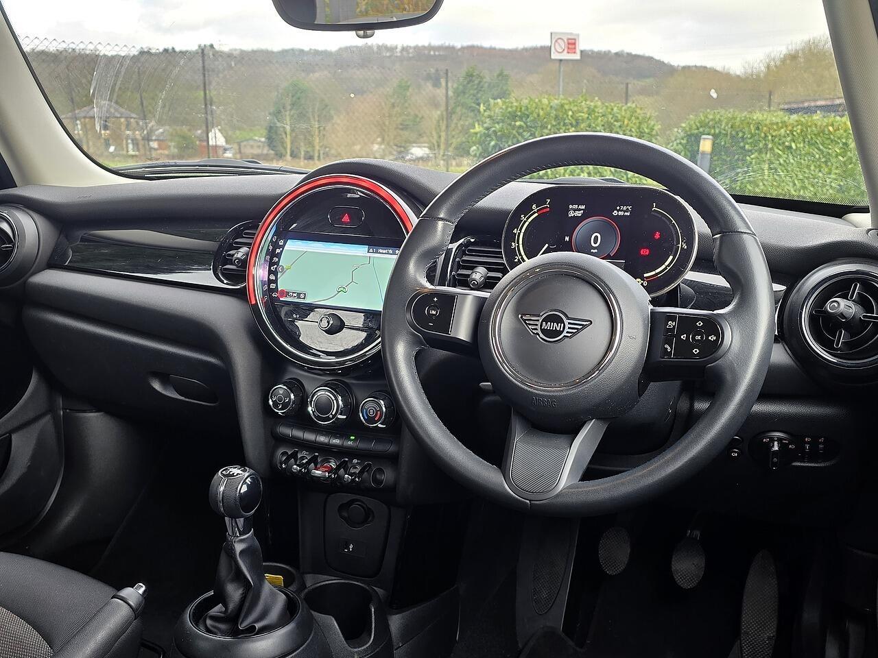 MINI Hatch - Image 10