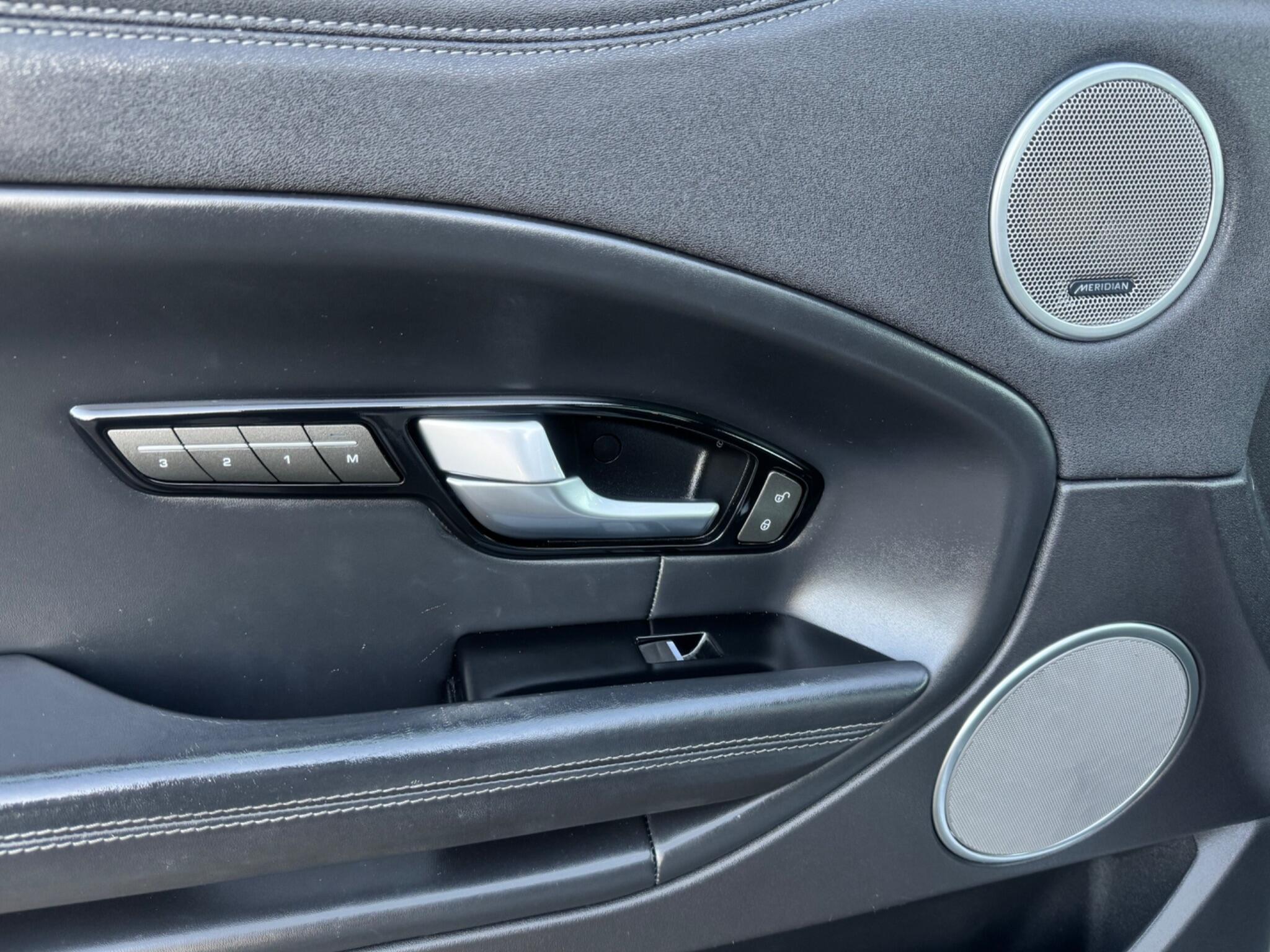 Land Rover Range Rover Evoque - Image 41