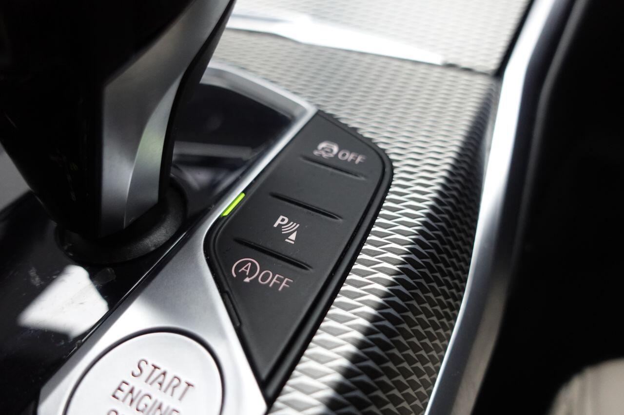 BMW 3 Series - Image 29