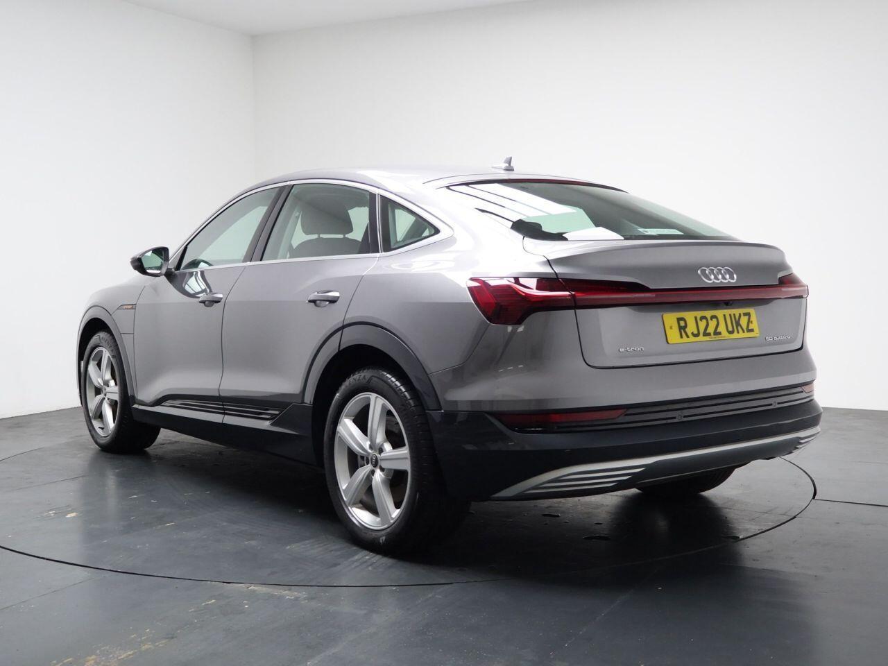 Audi E-Tron - Image 5