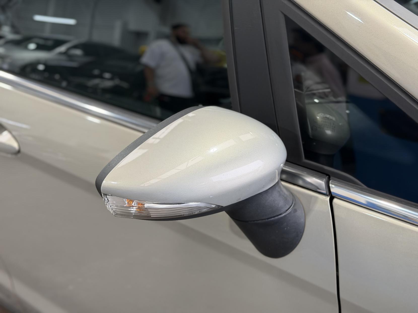 Ford B-Max - Image 13