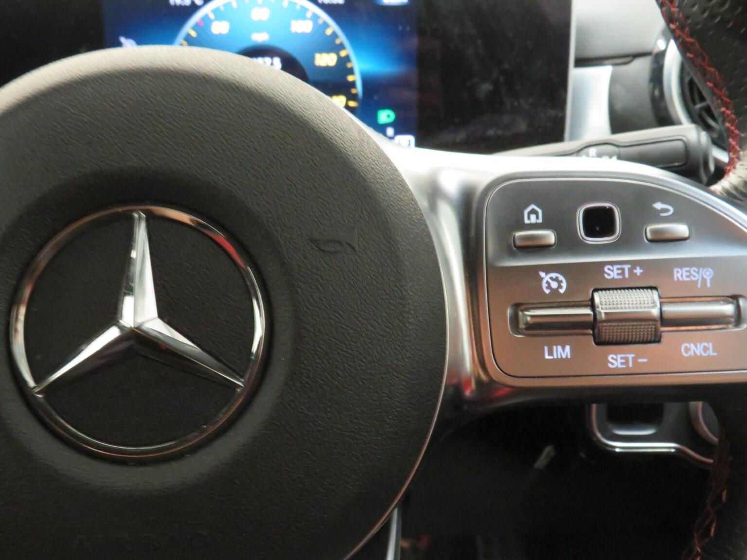 Mercedes CLA - Image 17