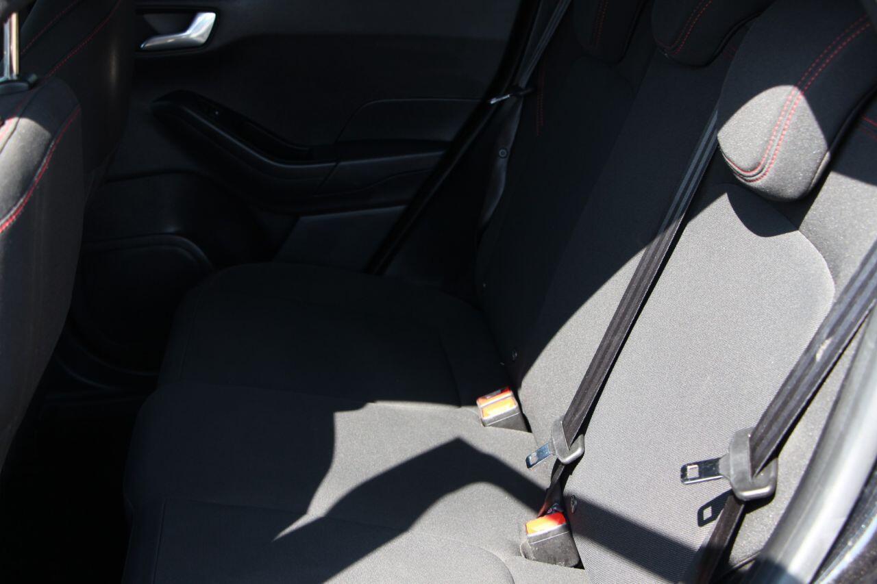 Ford Fiesta - Image 18