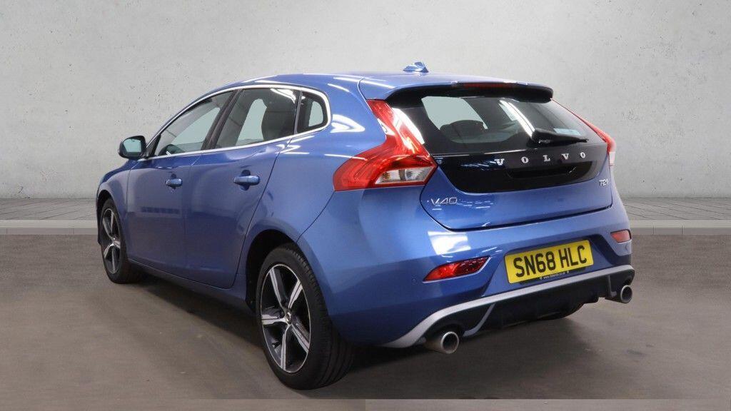 Volvo V40 - Image 6
