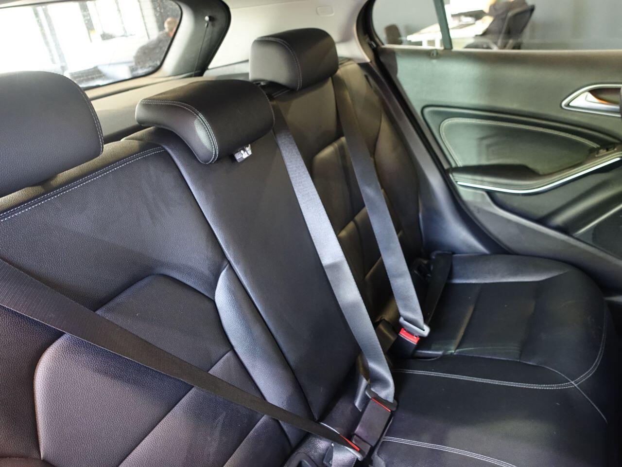 Mercedes-benz GLA - Image 14