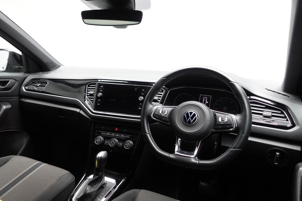 Volkswagen T-Roc - Image 15
