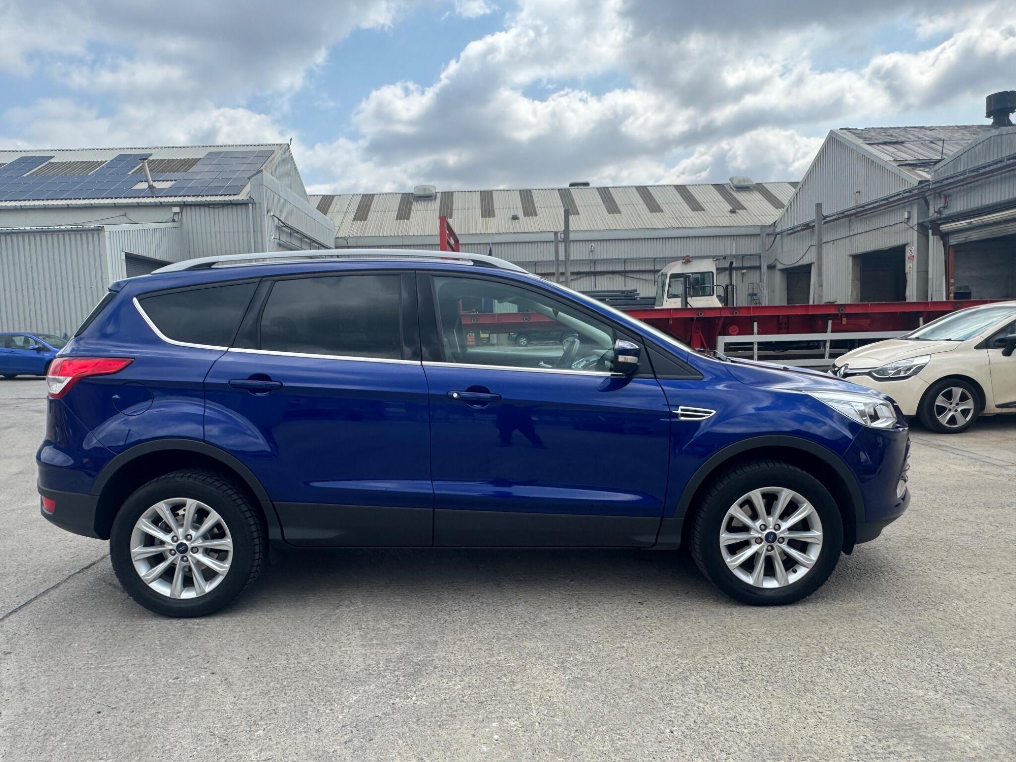 Ford Kuga - Image 2
