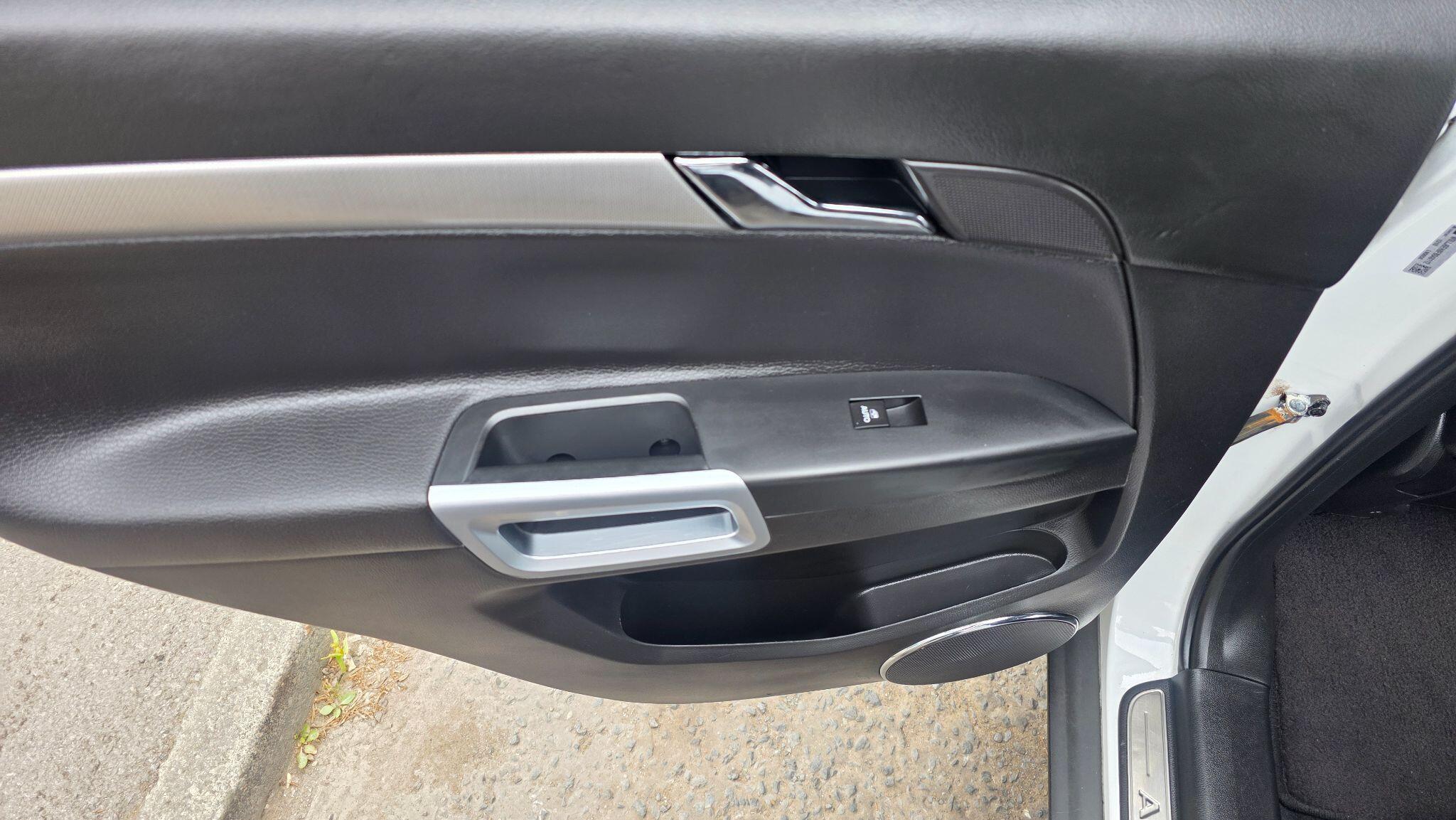 Vauxhall Antara - Image 35