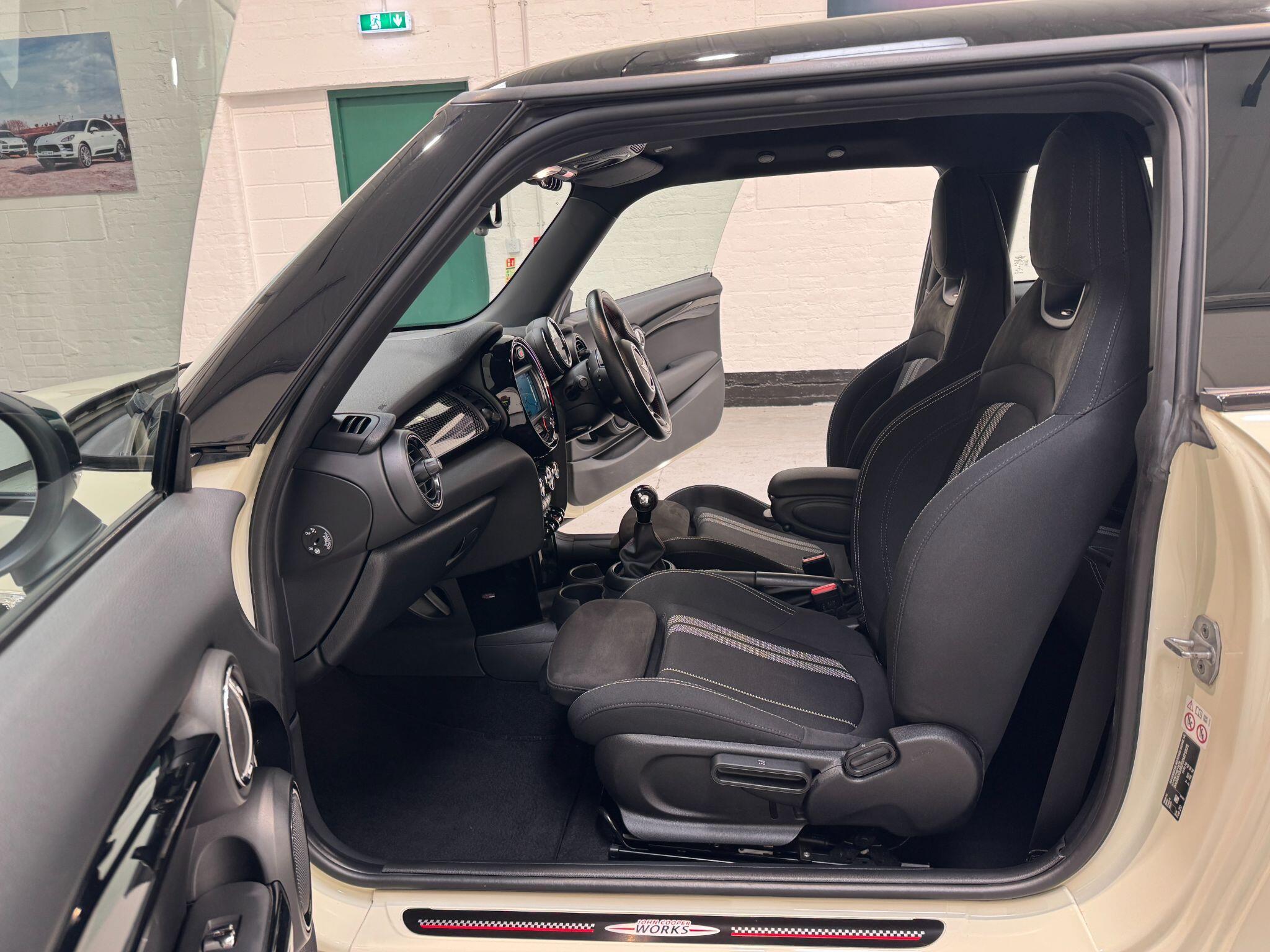 MINI Hatch - Image 85