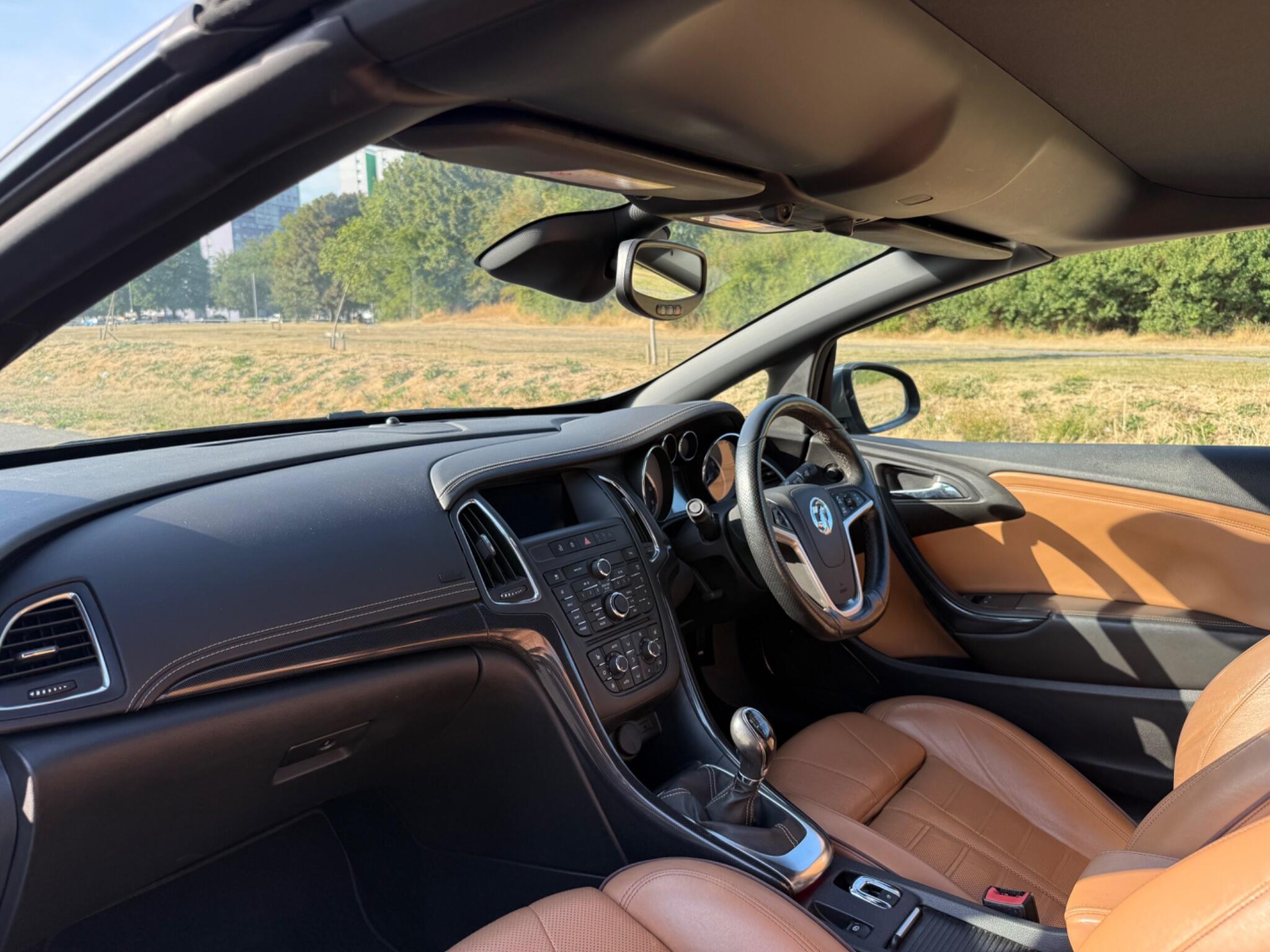 Vauxhall Cascada - Image 15