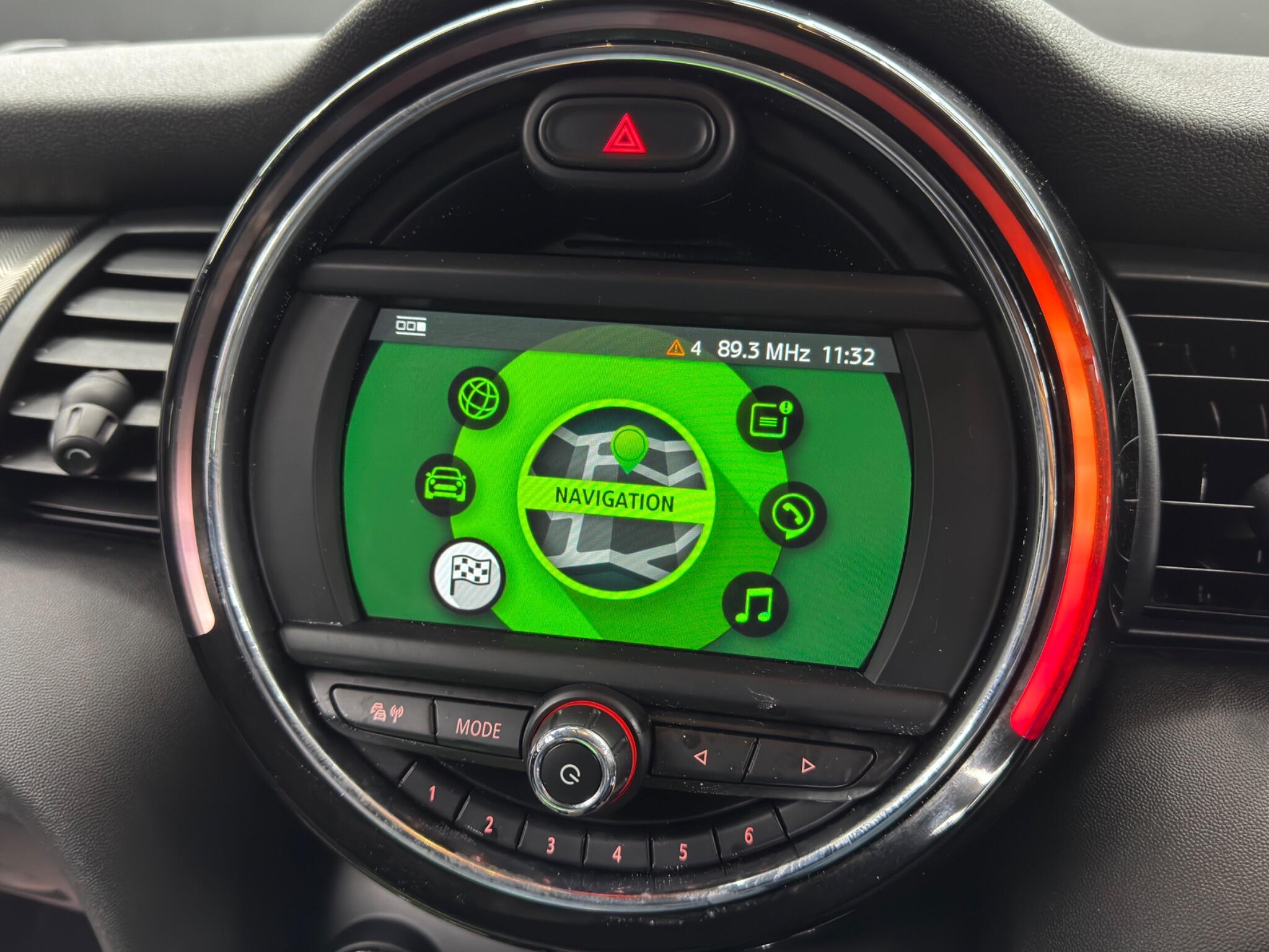 MINI Hatch - Image 28