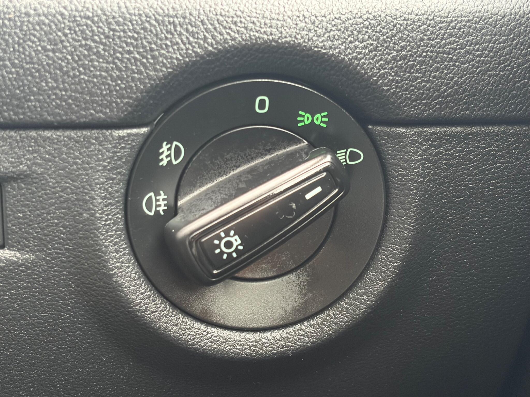 Skoda Octavia - Image 22