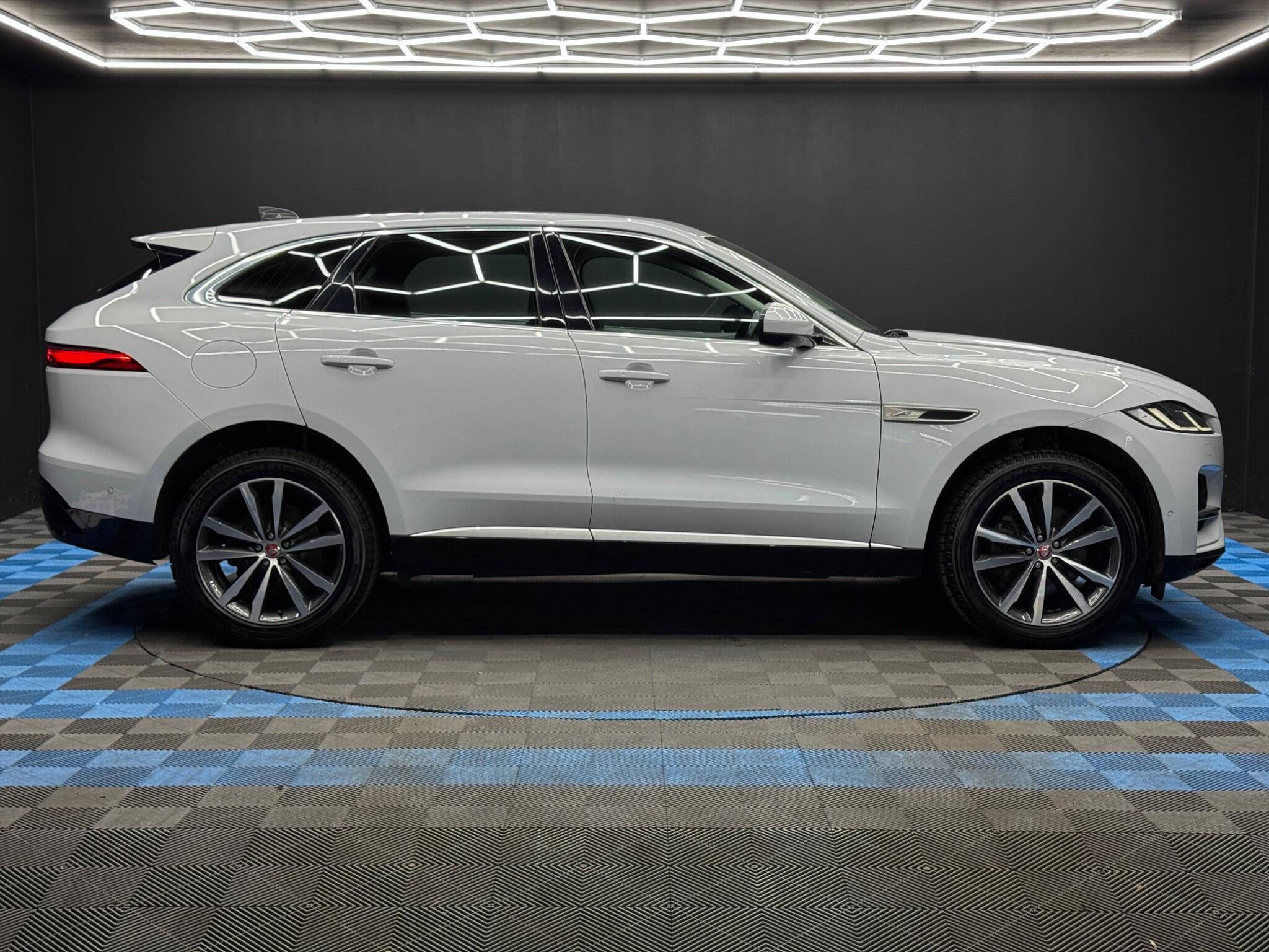 Jaguar F-Pace - Image 4