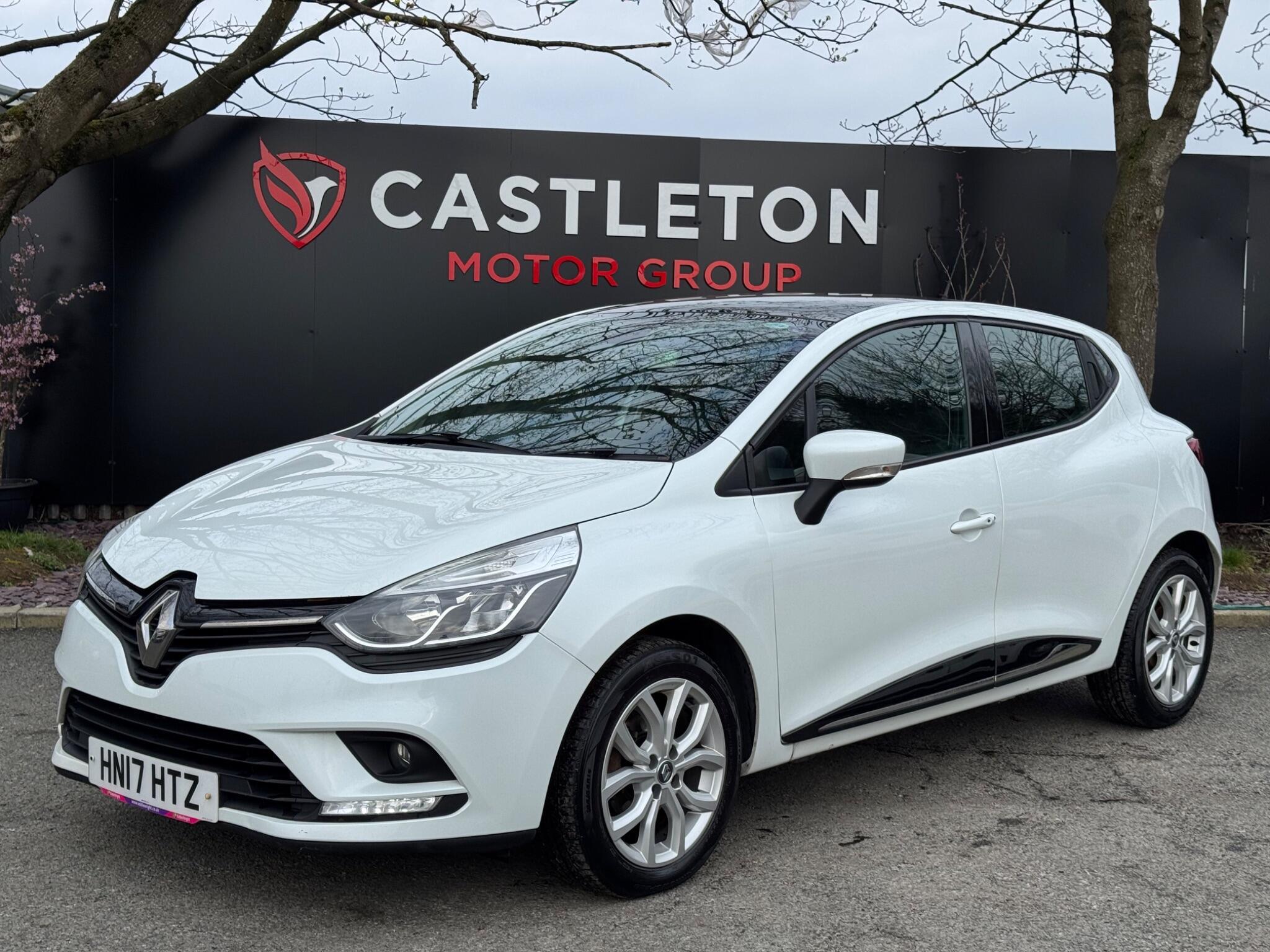 Renault Clio - Image 16