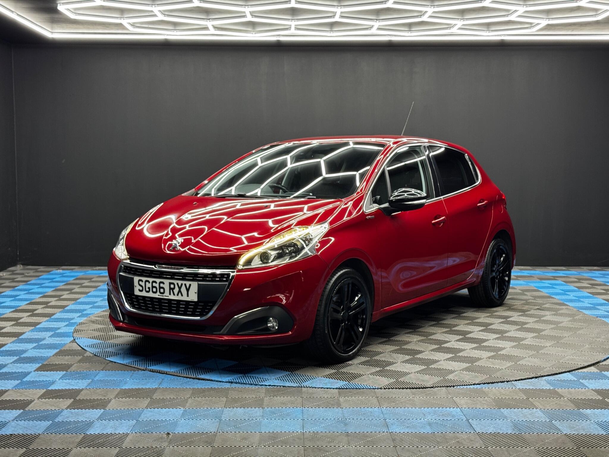 Peugeot 208 - Image 3