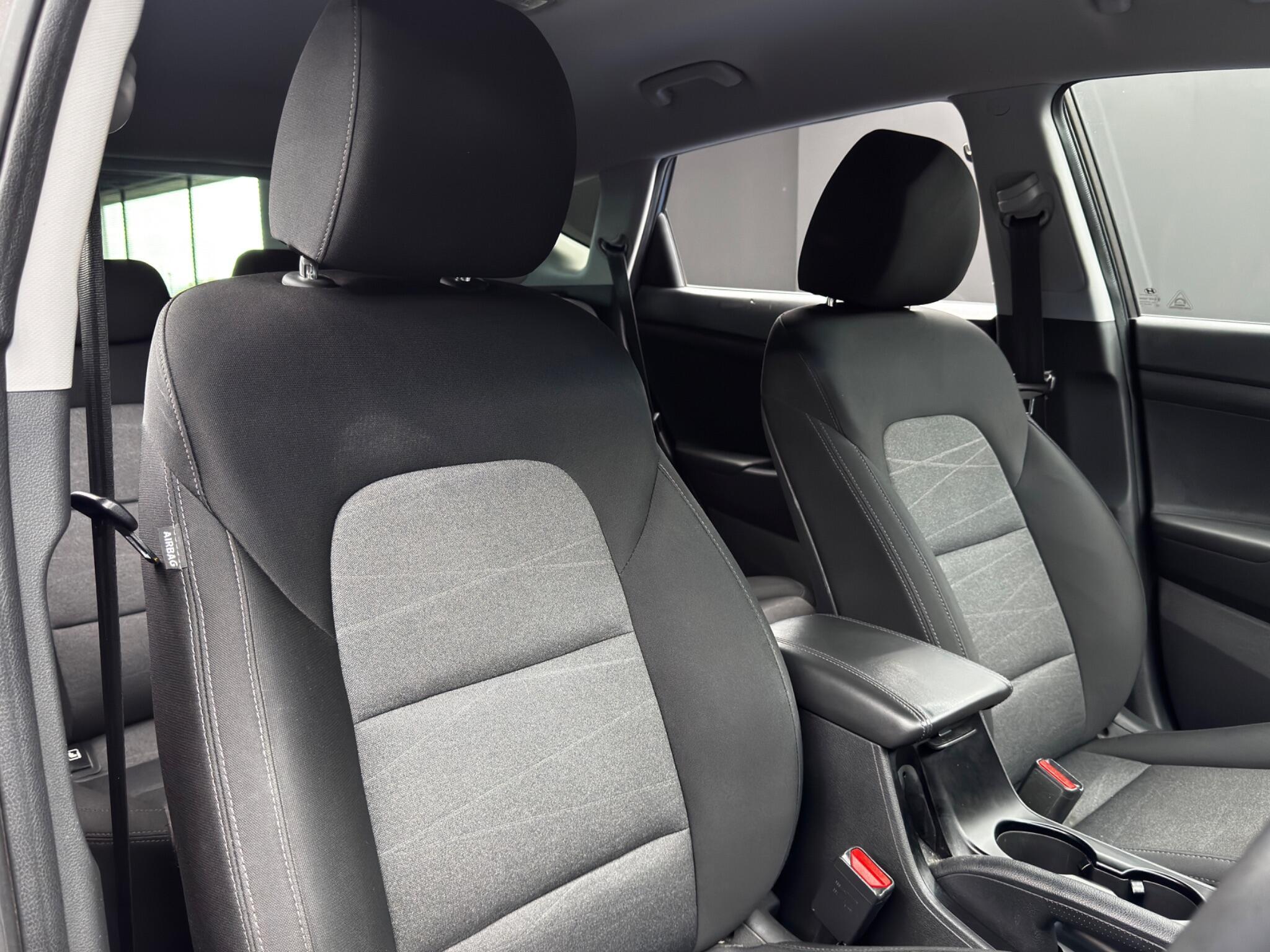 Hyundai Tucson - Image 12