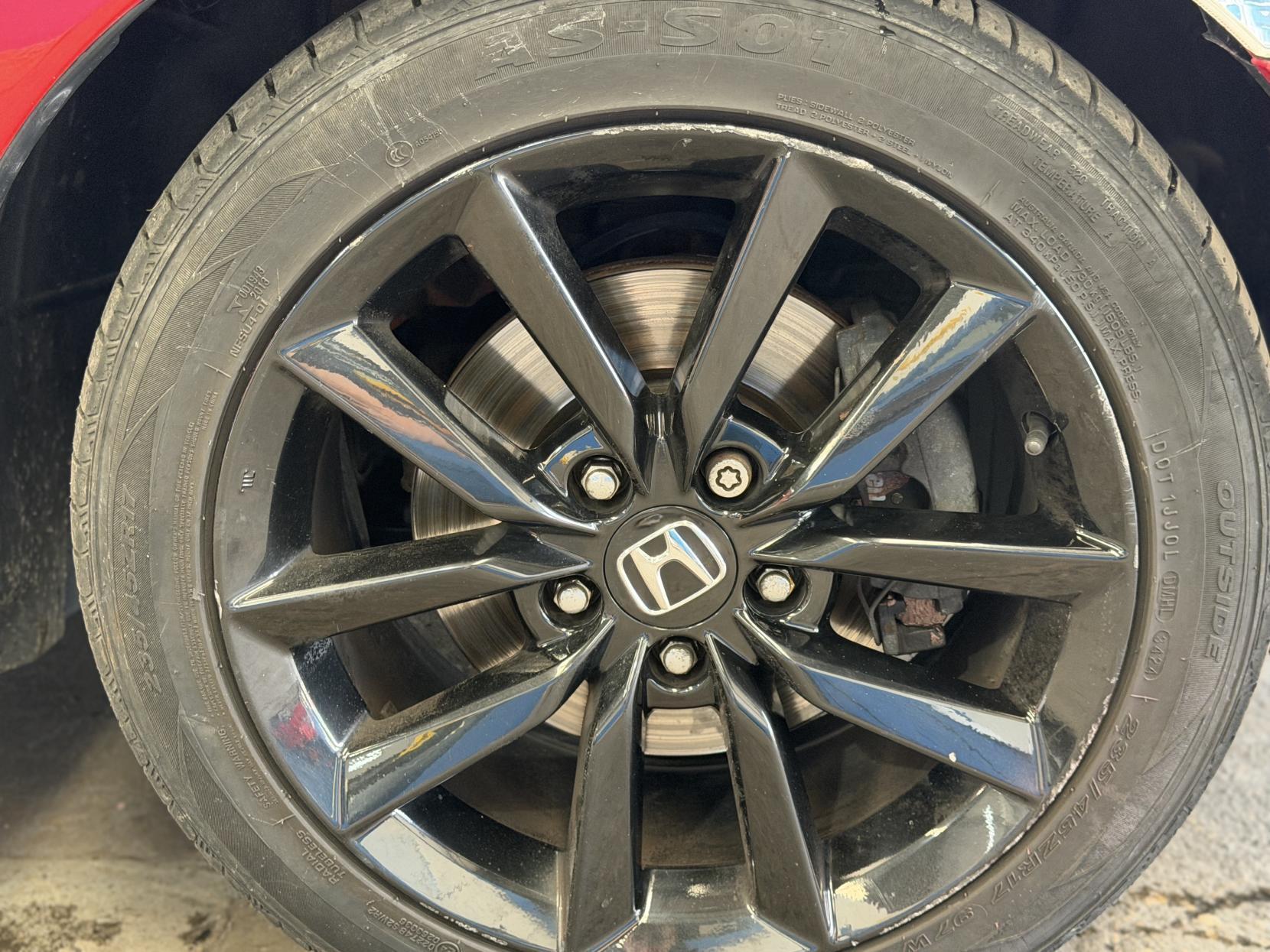 Honda Civic - Image 17