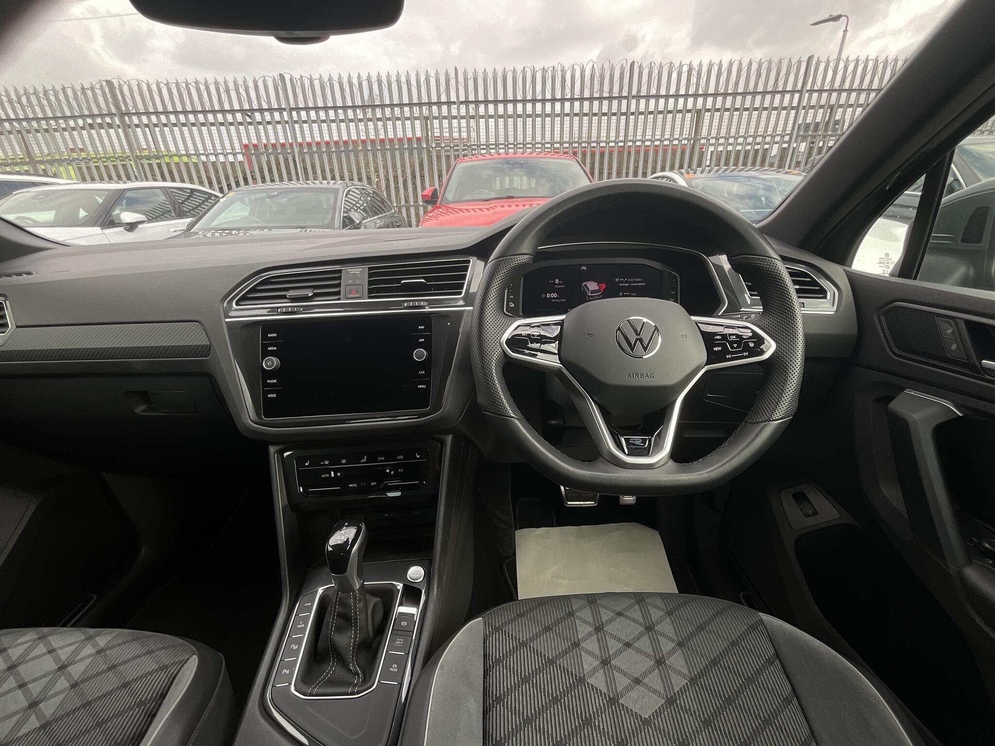 Volkswagen Tiguan - Image 6