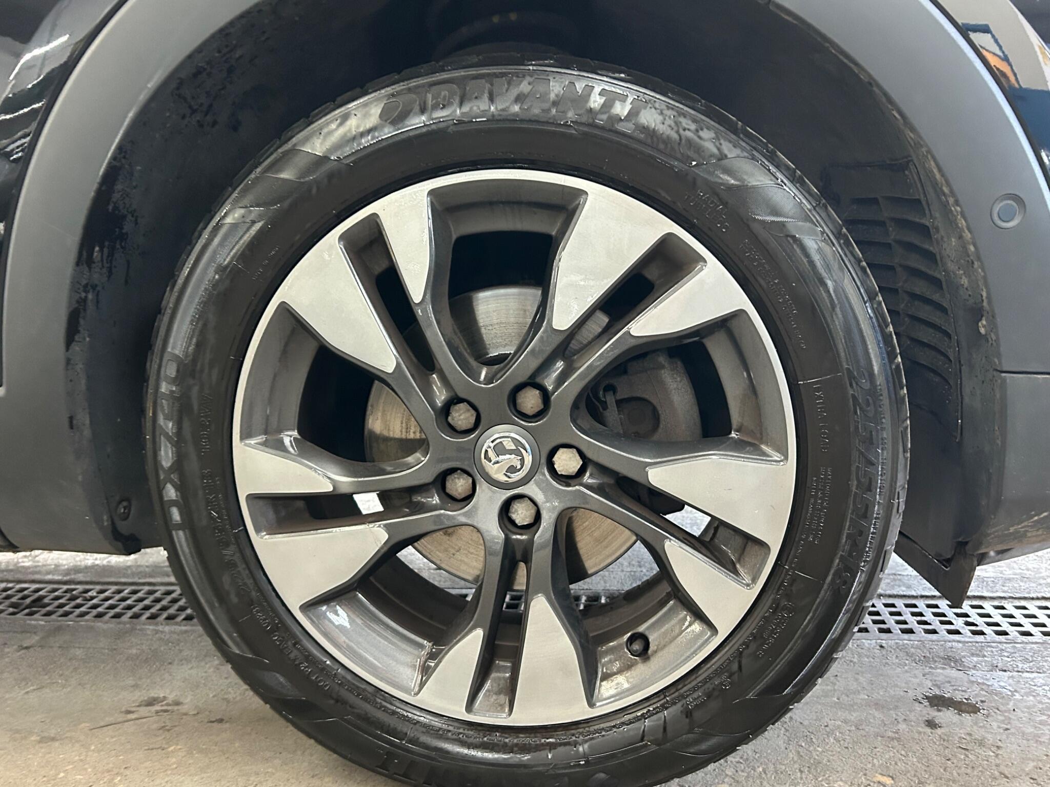 Vauxhall Grandland X - Image 30
