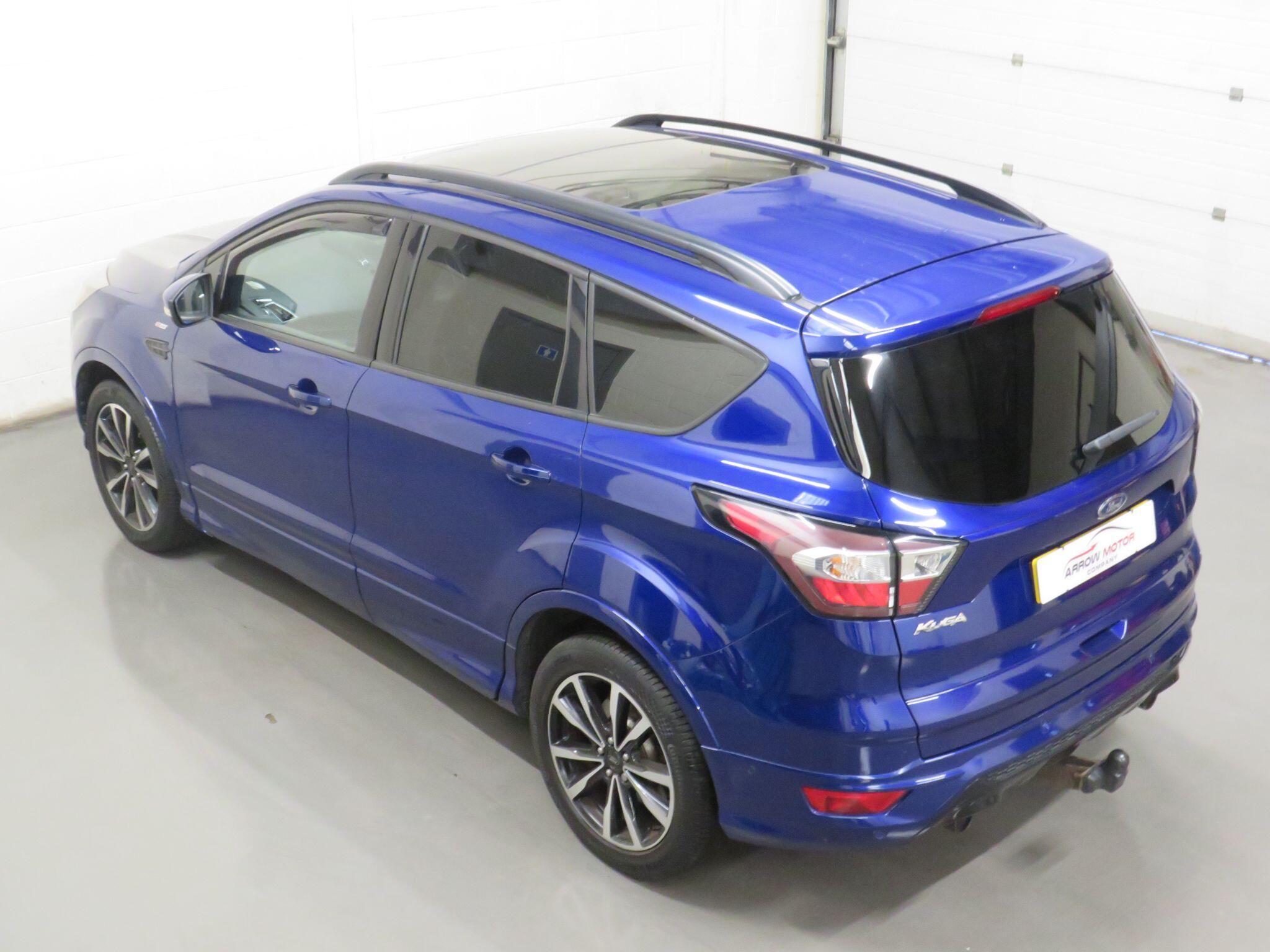 Ford Kuga - Image 10