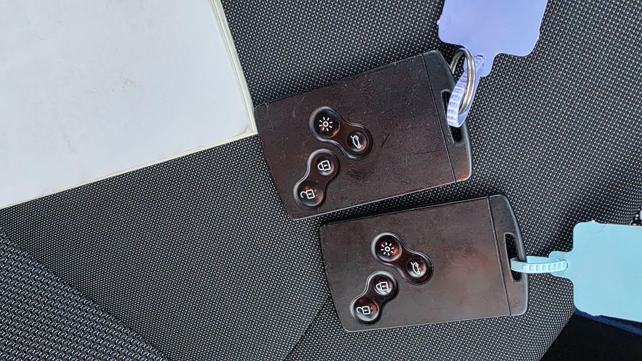 Renault Captur - Image 42