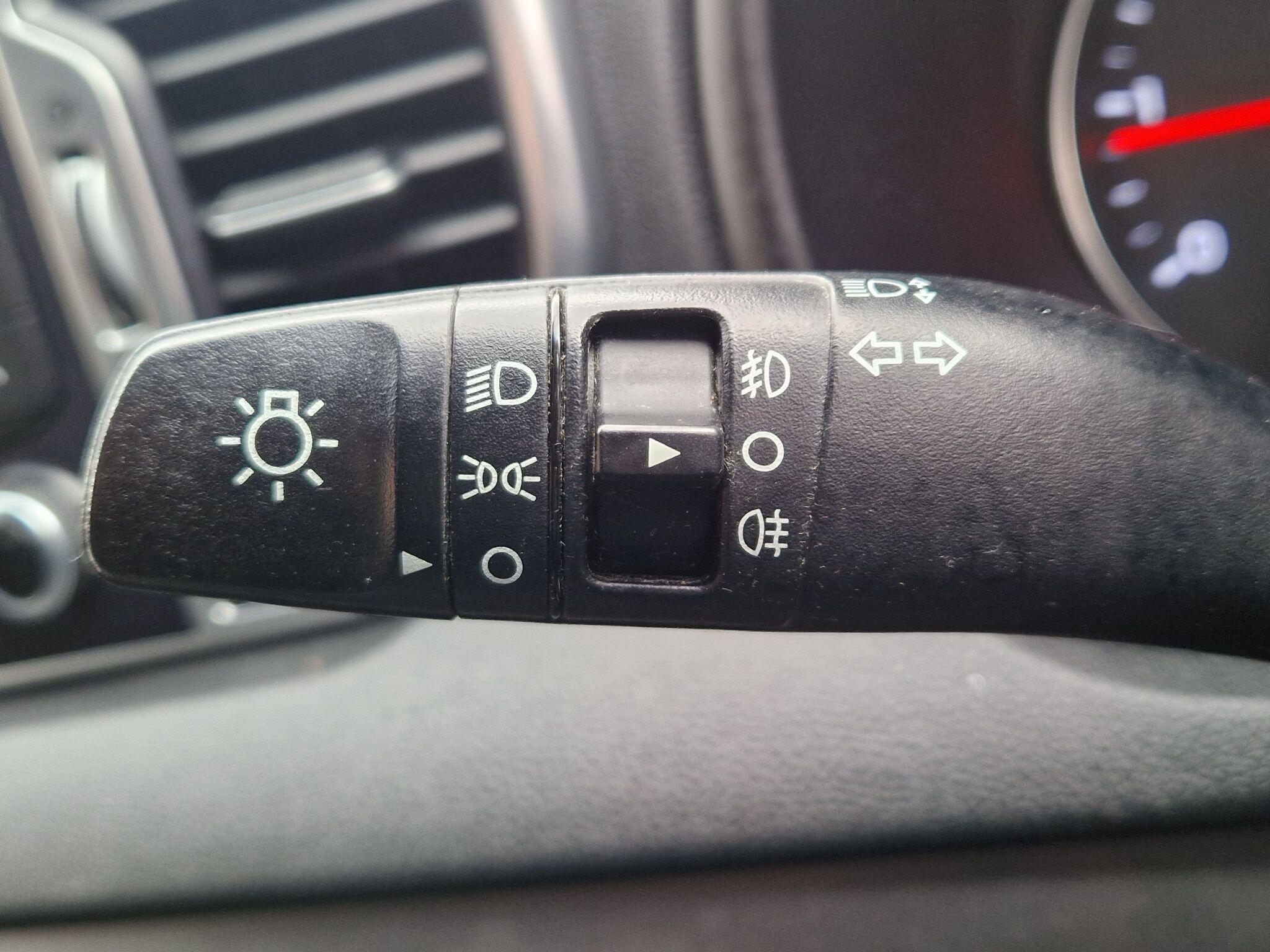 Kia Sportage - Image 44