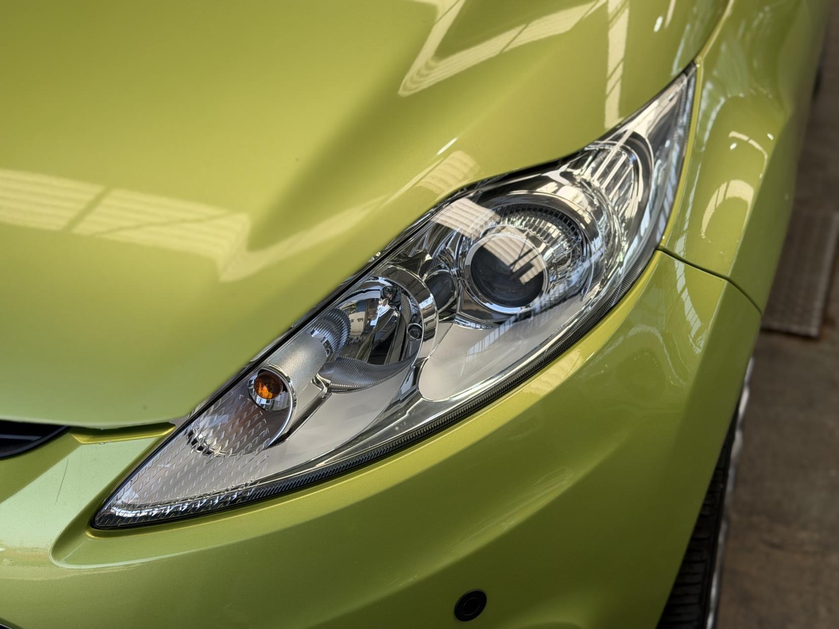 Ford Fiesta - Image 10