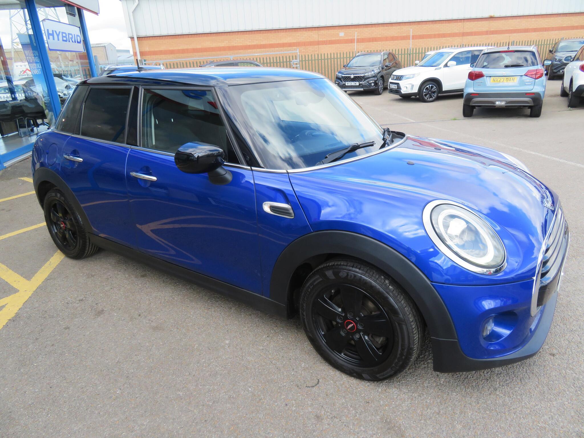 MINI Hatch - Image 5