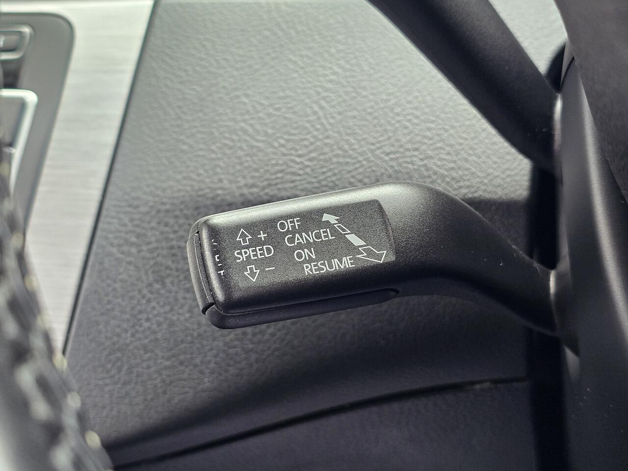 Volkswagen Passat - Image 15