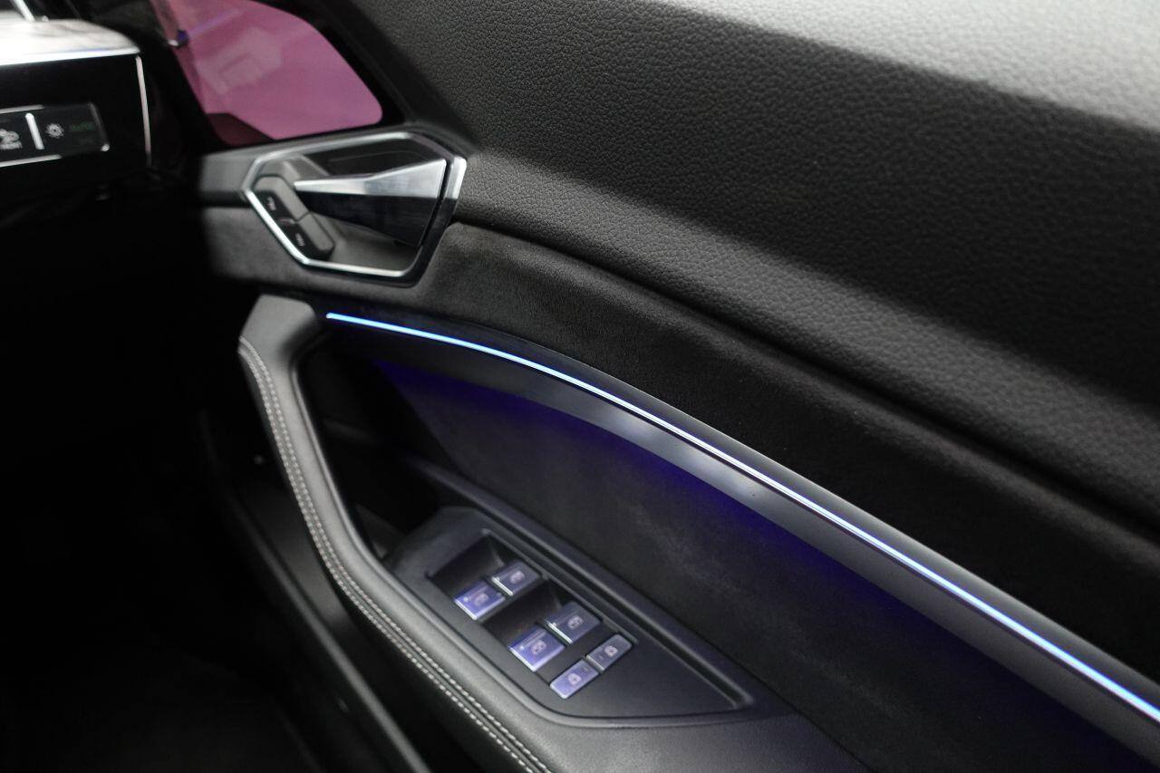 Audi E-Tron - Image 63