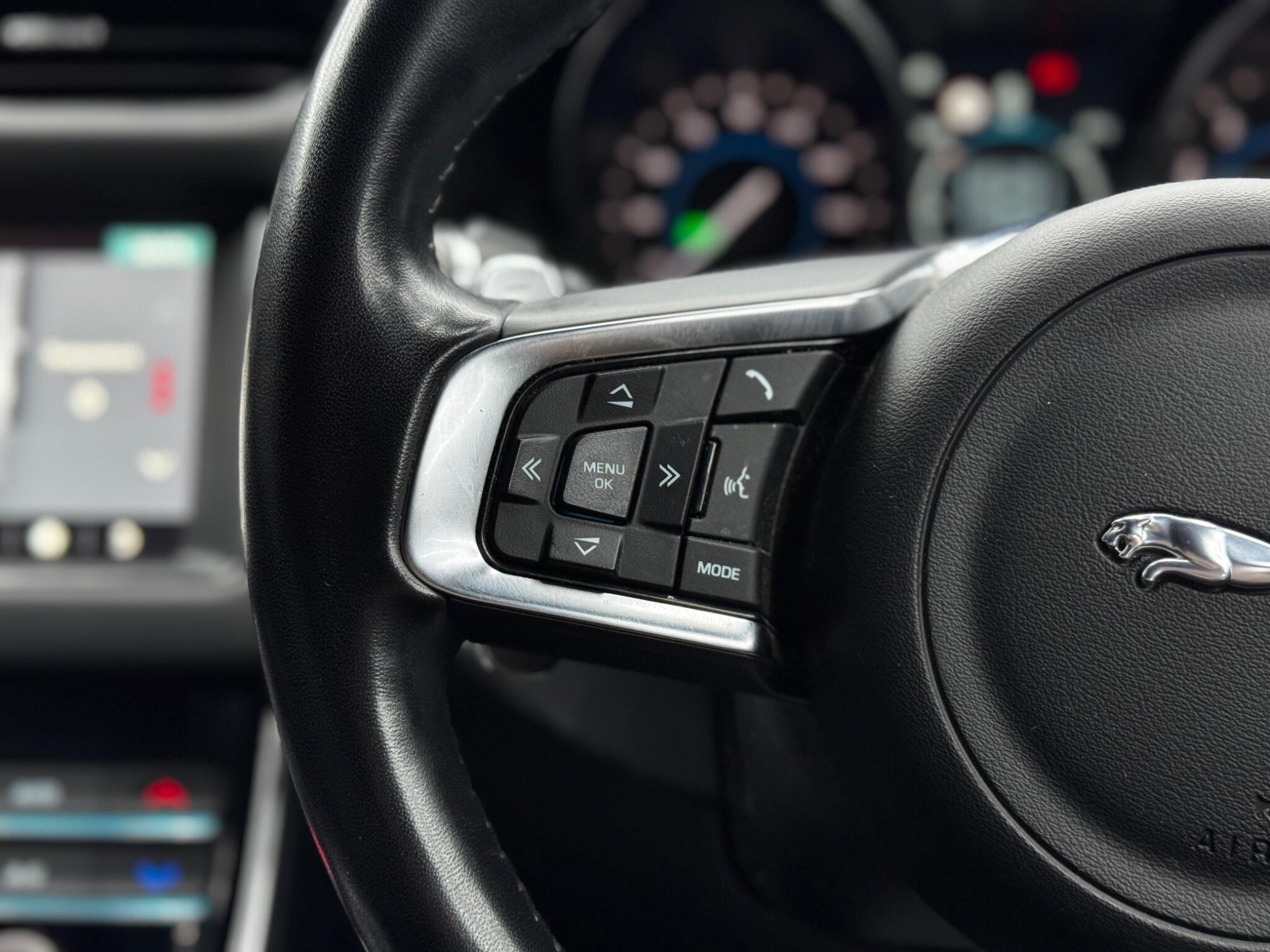 Jaguar XF - Image 20